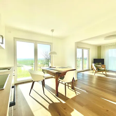 Apartment Am Deichland - Landsicht *